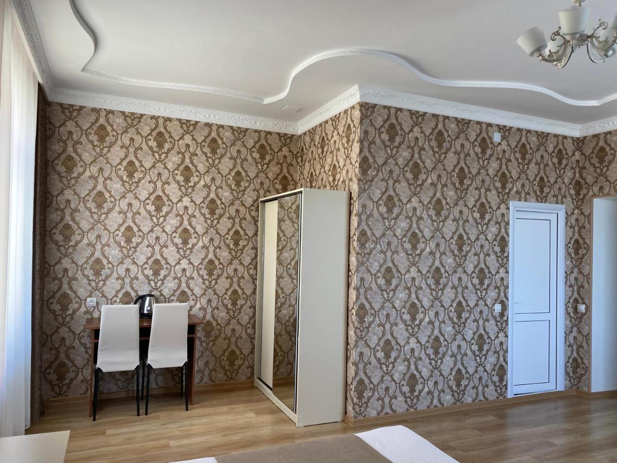 Hotel Sharl Ninotsminda Екстер'єр фото