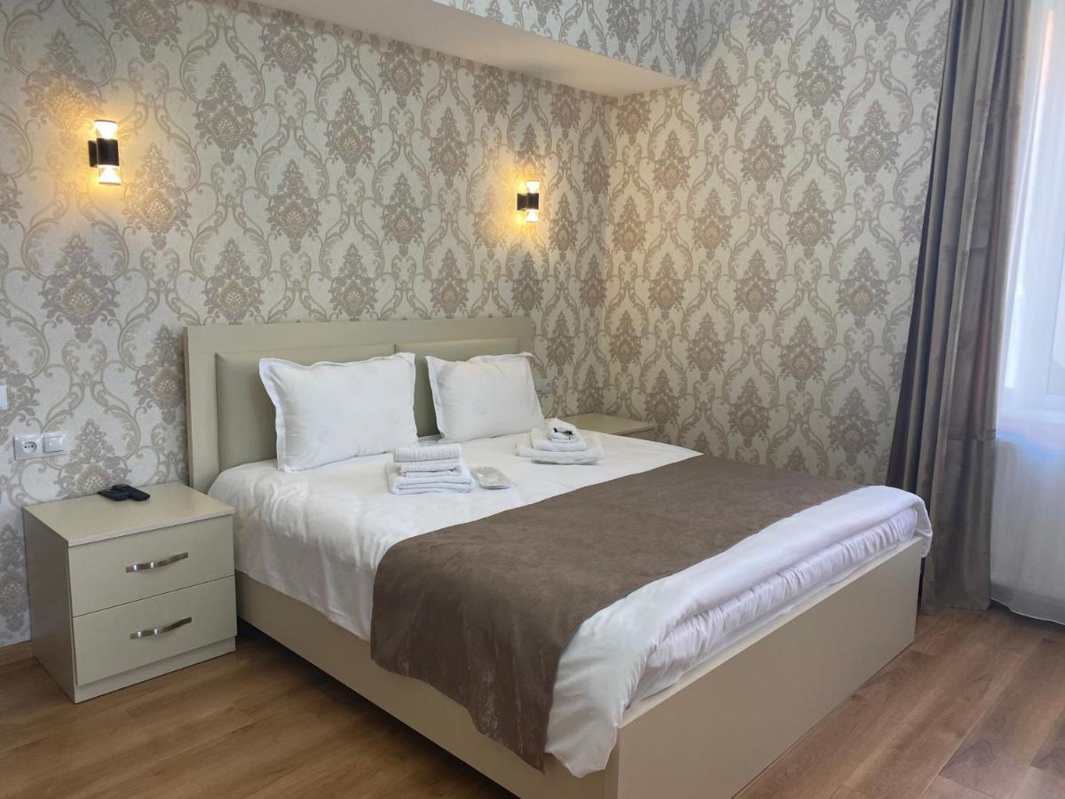 Hotel Sharl Ninotsminda Екстер'єр фото