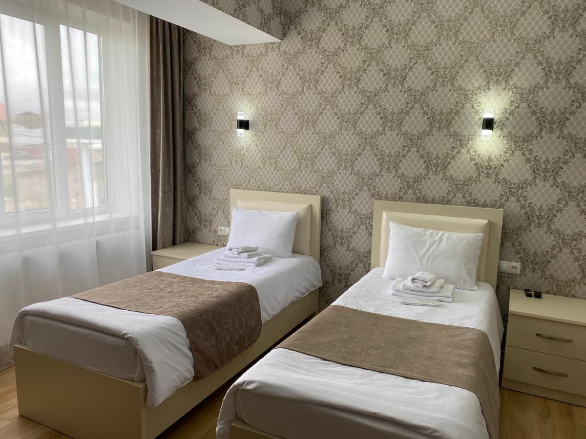 Hotel Sharl Ninotsminda Екстер'єр фото