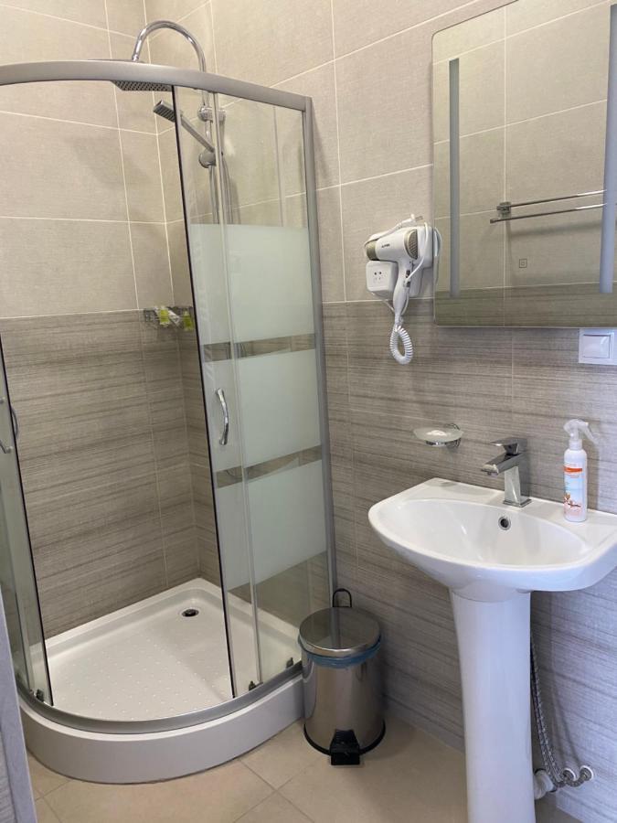 Hotel Sharl Ninotsminda Екстер'єр фото