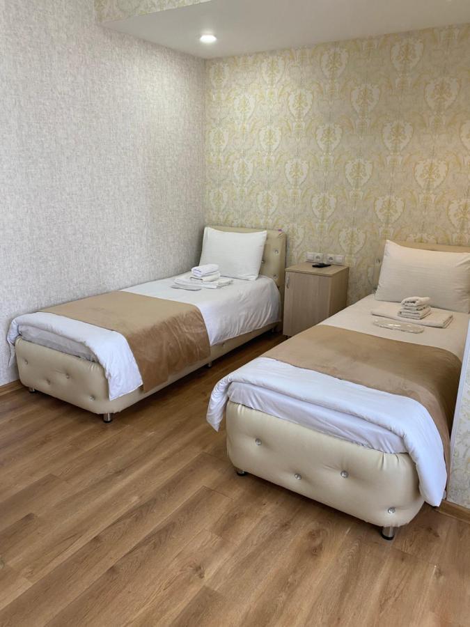 Hotel Sharl Ninotsminda Екстер'єр фото