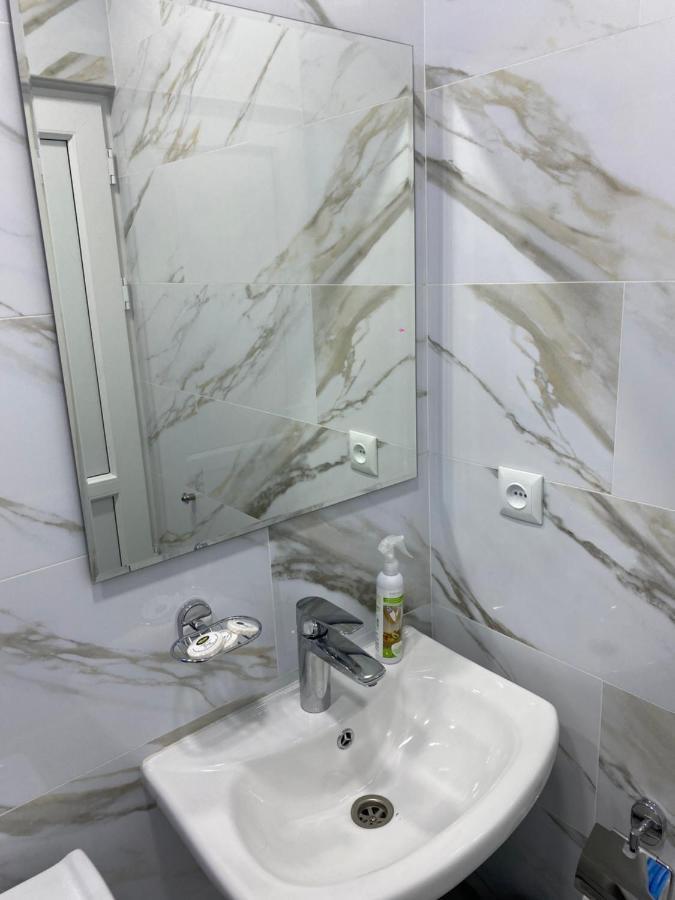 Hotel Sharl Ninotsminda Екстер'єр фото